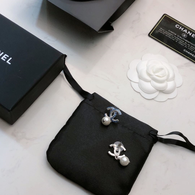 Ch**el earrings